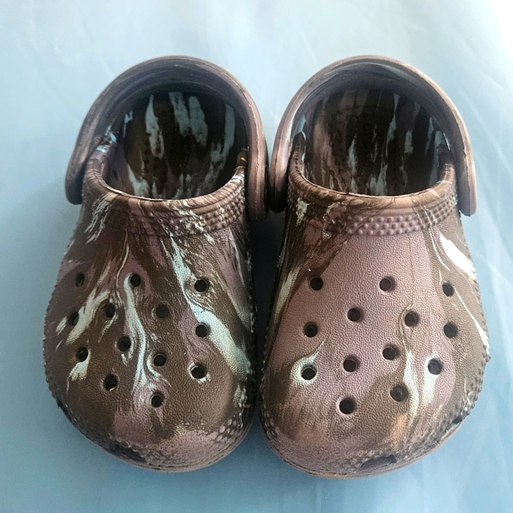 Crocs Toddler 5 Blue Tie Marble Dye Slip On Clogs 🐊
